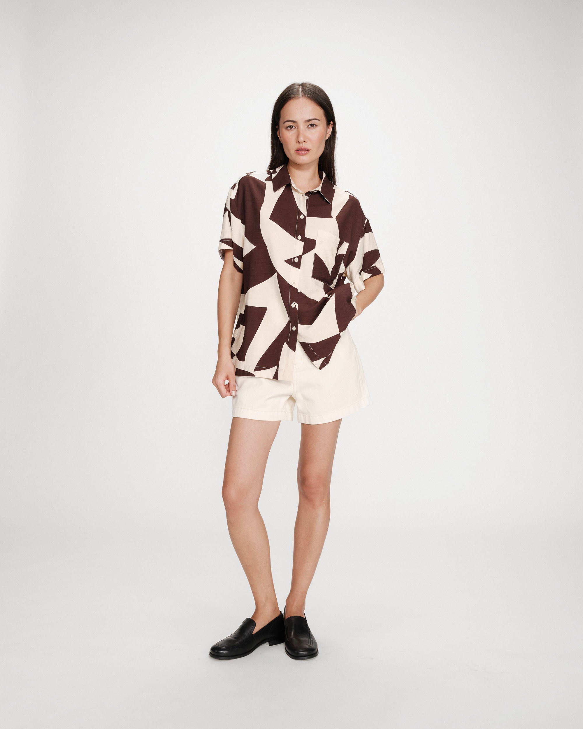 Chemise imprimée graphique chocolat Veil