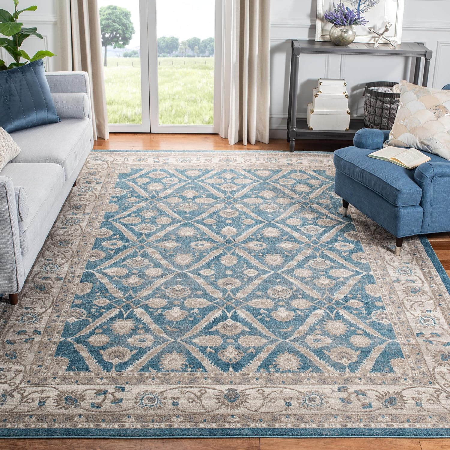 SAFAVIEH Sofia Collection Area Rug - 9' x 12', Blue & Beige, Vintage Oriental Distressed Design, Non-Shedding & Easy Care, Ideal for High Traffic Areas in Living Room, Bedroom (SOF378C)