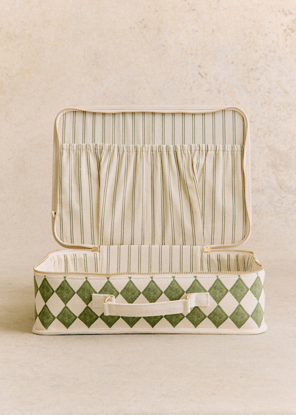 Checkerboard case