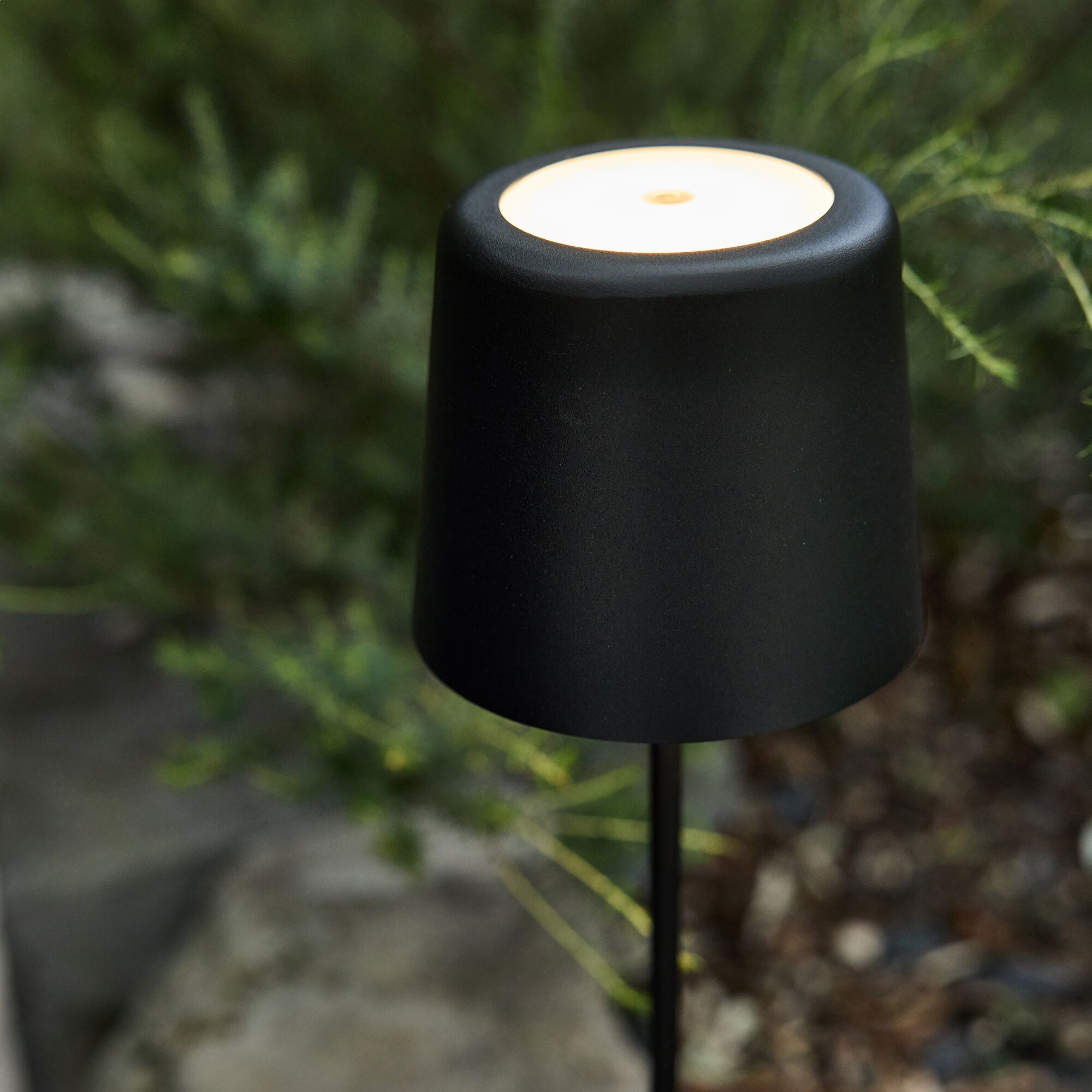 KAAMI - Lampe de table à poser nomade H37cm - noir