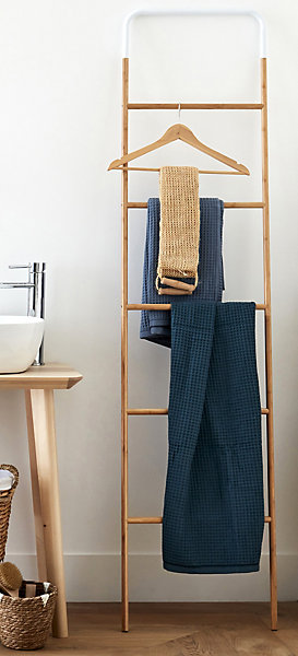Ensemble de 9 cintres en bois Manhattan