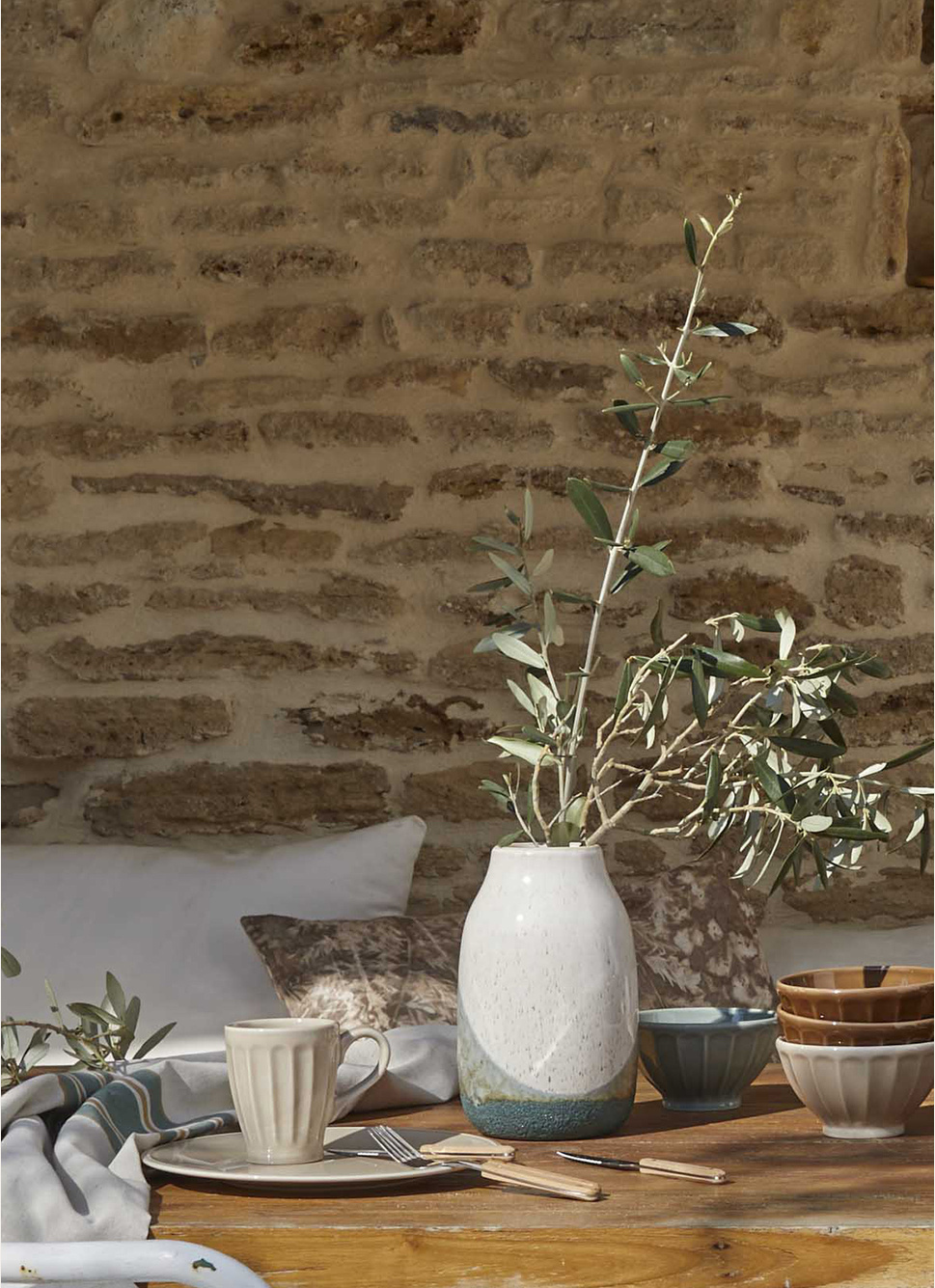 BOL CÔTELÉ EN FAÏENCE BEIGE