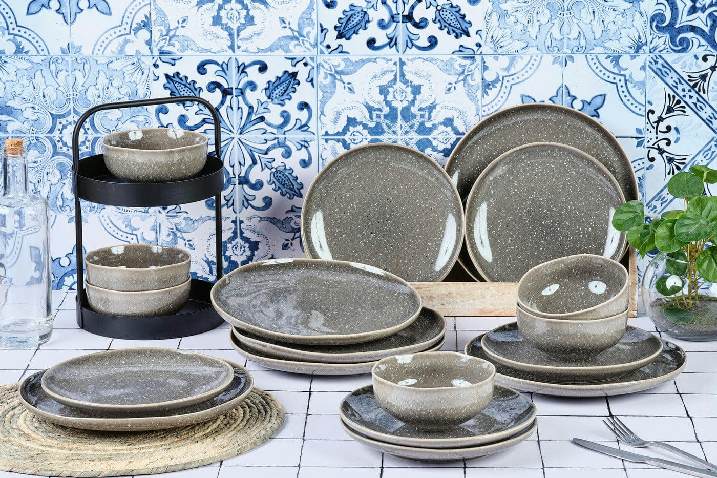 REACTIV - Set vaisselle 18 pièces en grès gris