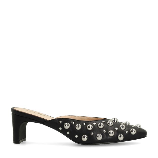 Zwarte muiltjes met zilverkleurige studs
