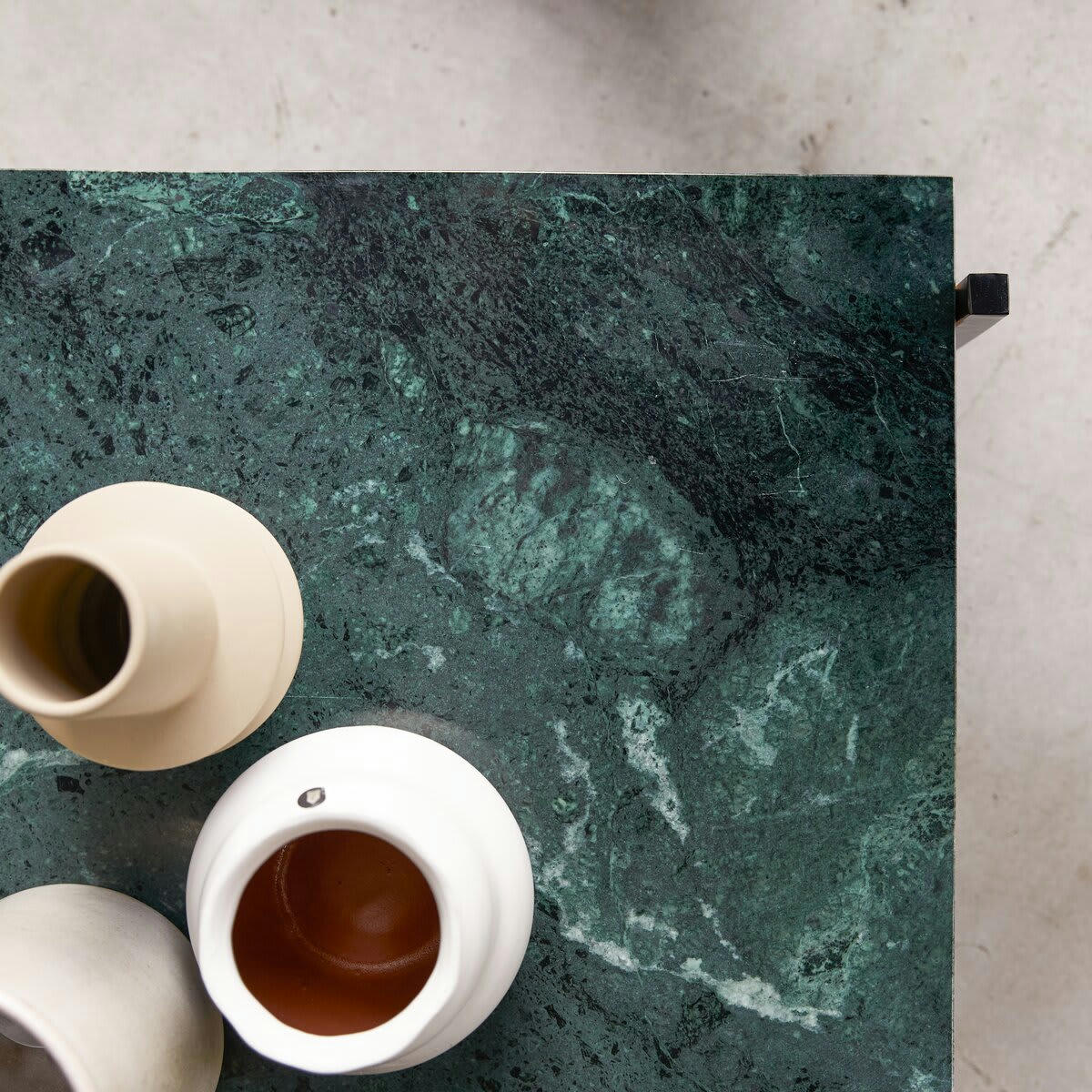 EDIT - Table basse en acacia massif et marbre