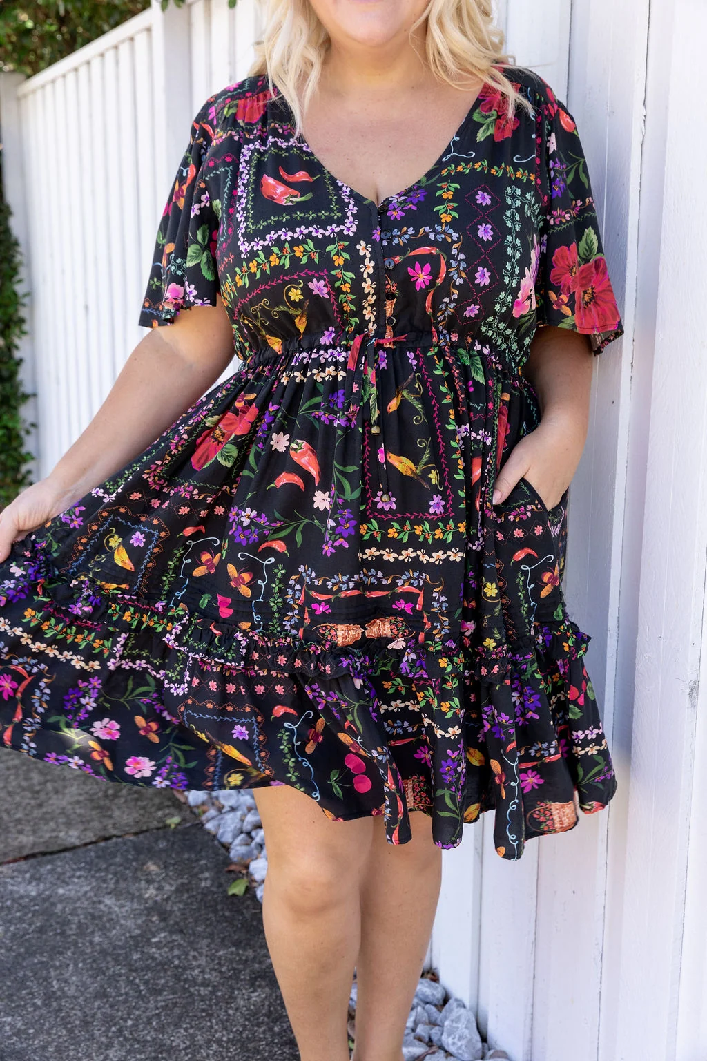 Lisa Dress in Sweet Bee