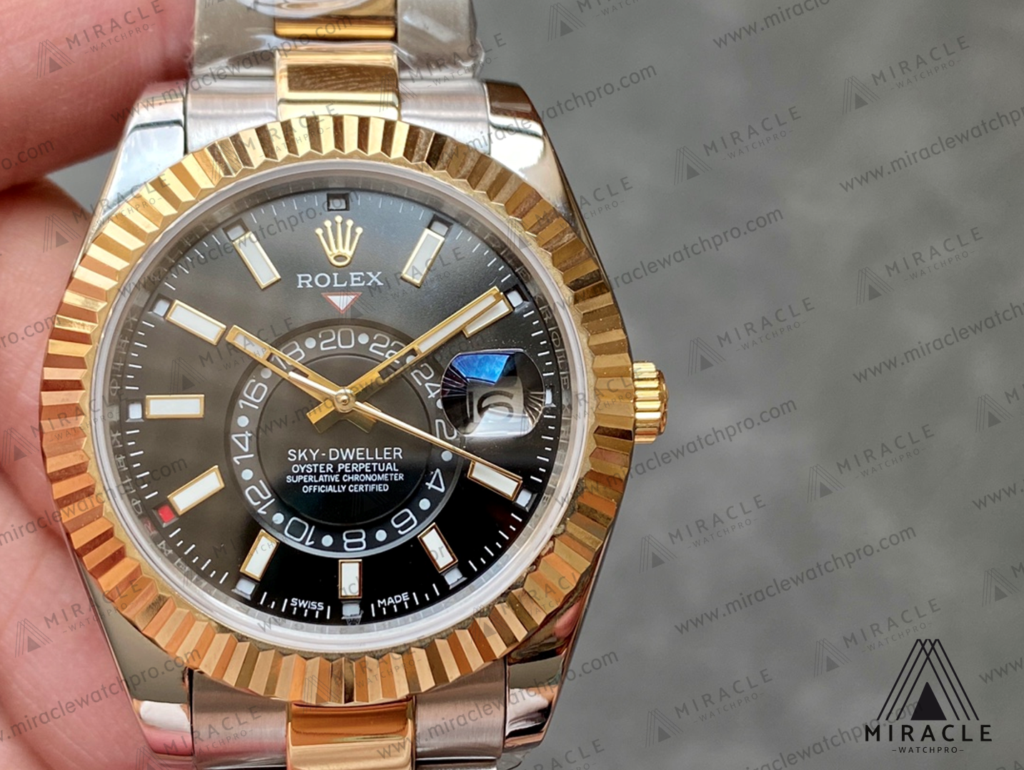 Replica Watch-ROLEX-Sky Dweller-REF.M326933-0002-ELITE CLONE-42MM