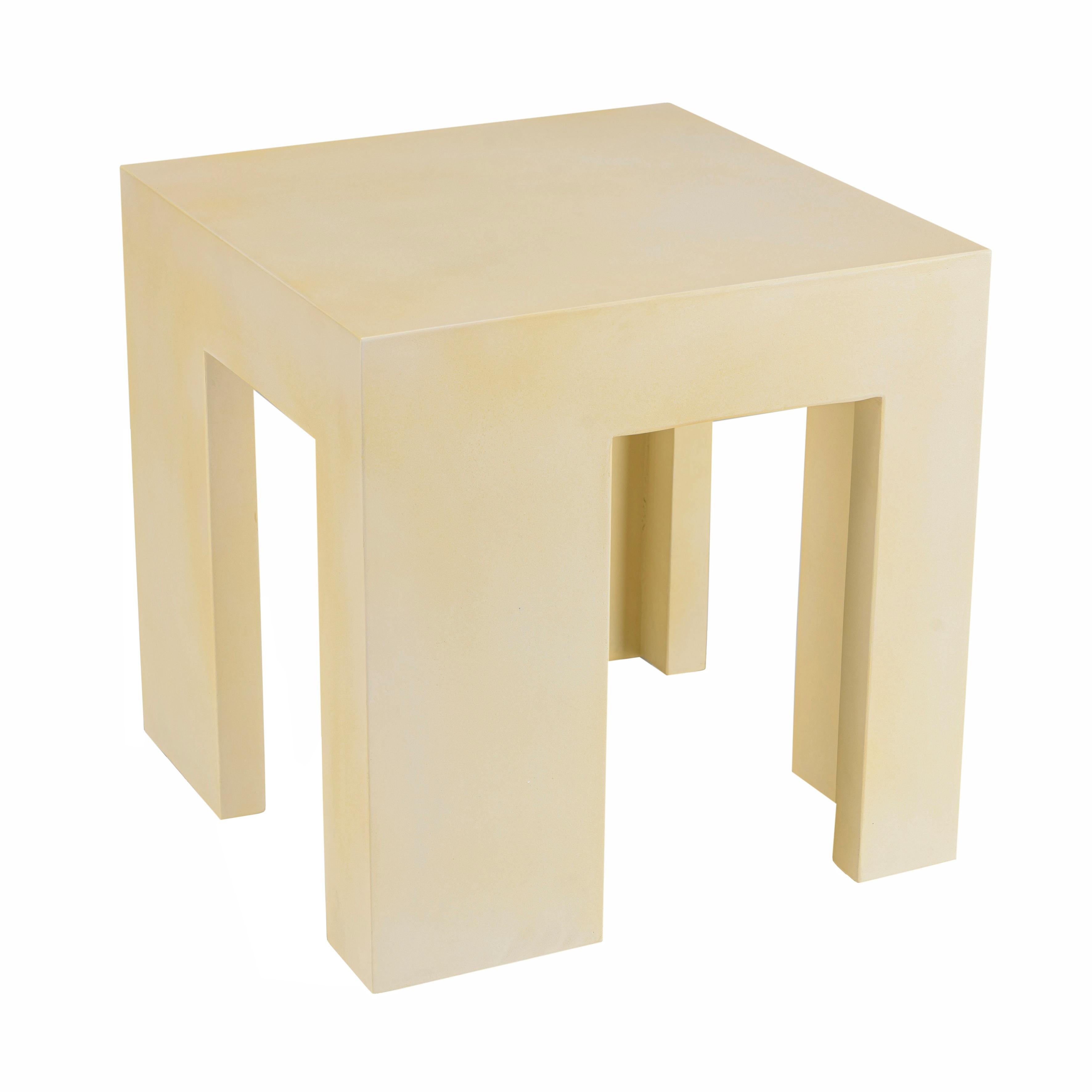 Tabouret carré en béton beige BRASILIA