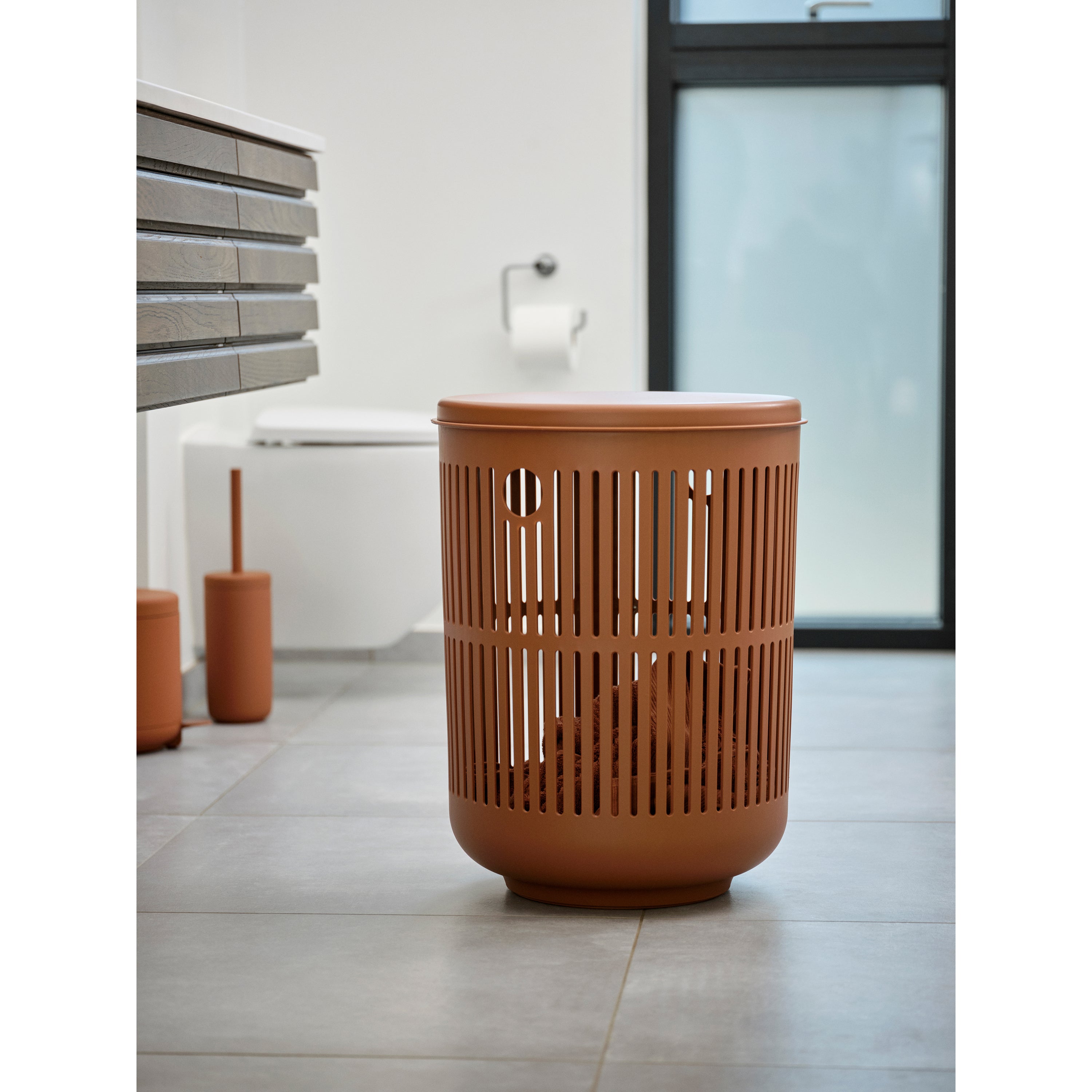 Zone Denmark Ume Wasmand H 54 cm - Terracotta