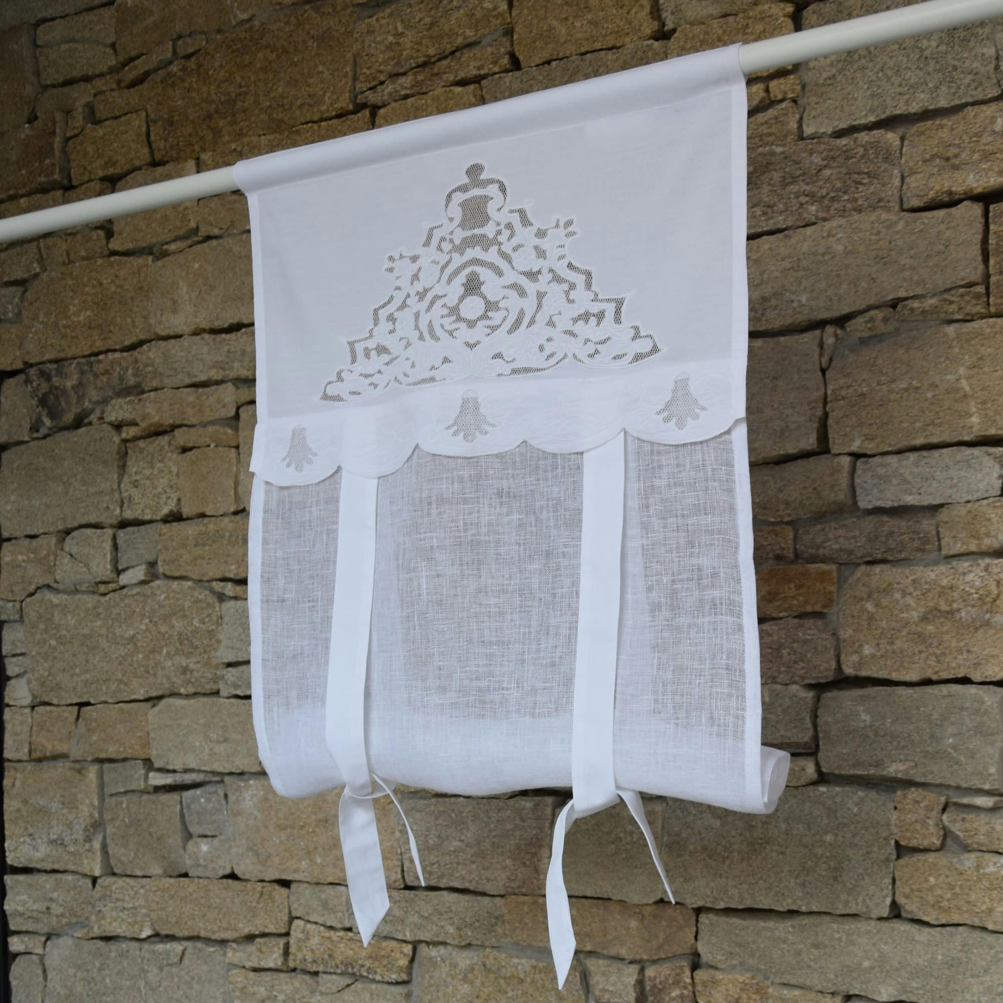 SORMIOU - Store  en lin blanc et broderies 80X160 CM