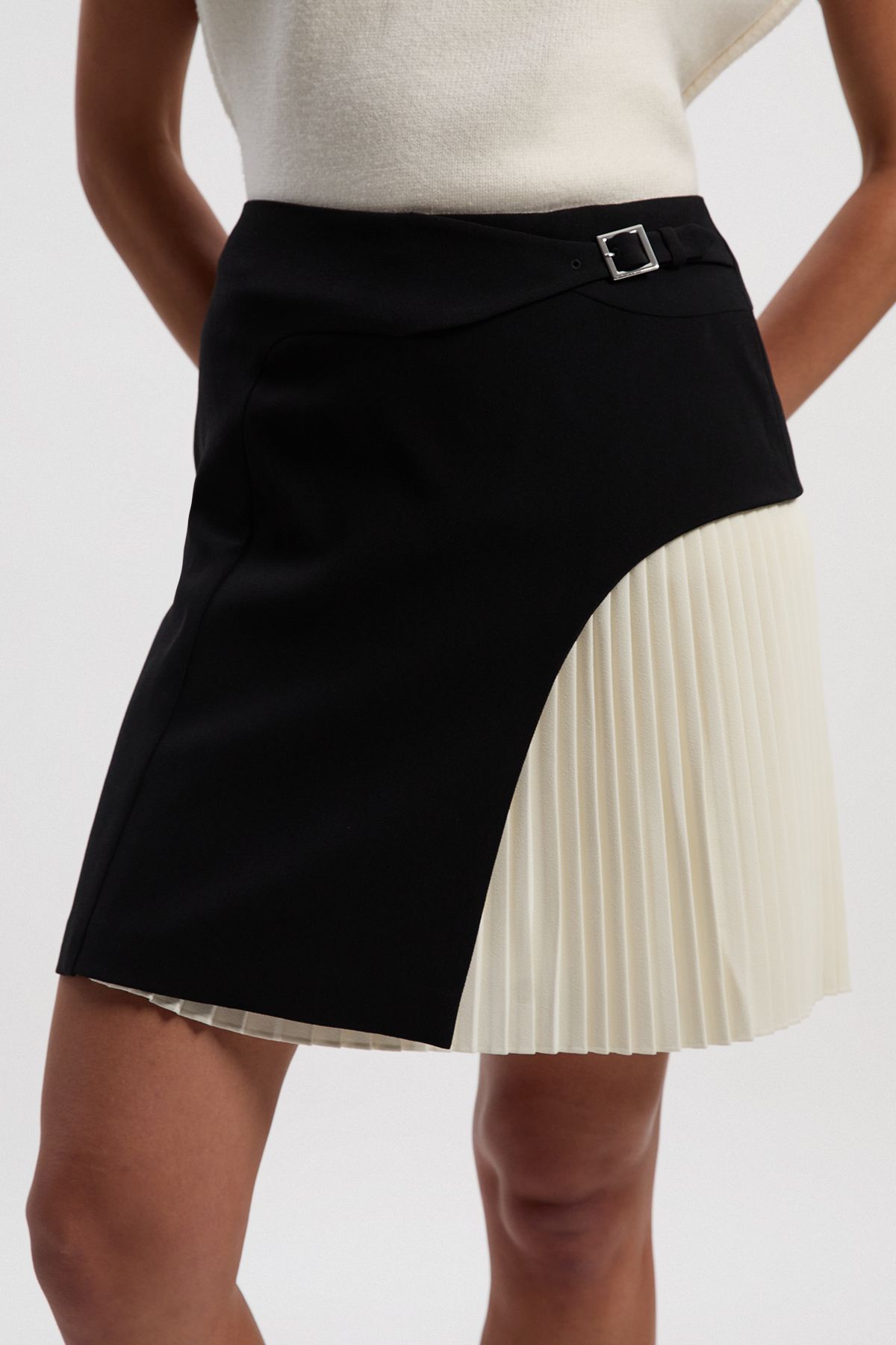 KarenMillen Tailored Buckle Detail Pleated Mini Skirt
