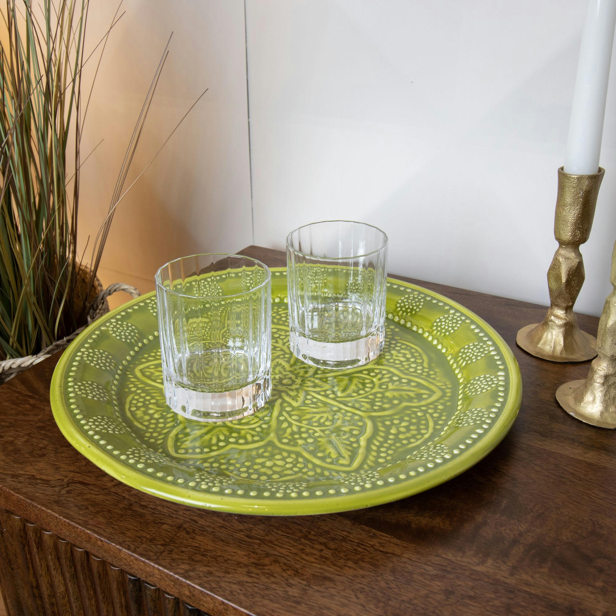 BOMBAY - Plateau rond en métal émaillé vert Ø32,5cm