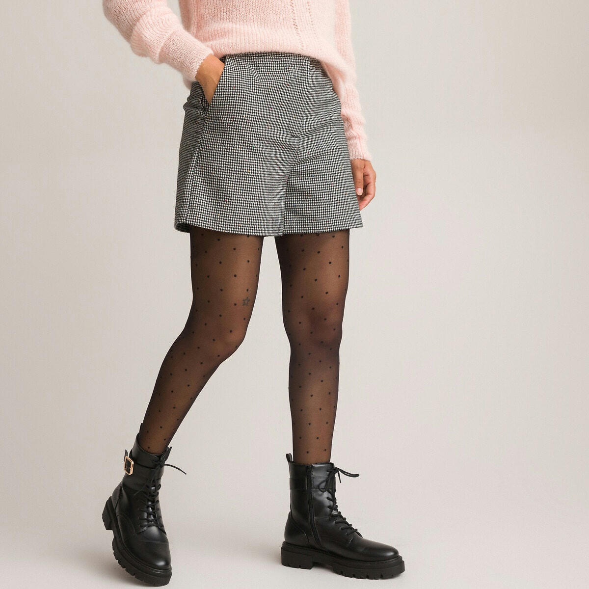 Short motif pied-de-poule