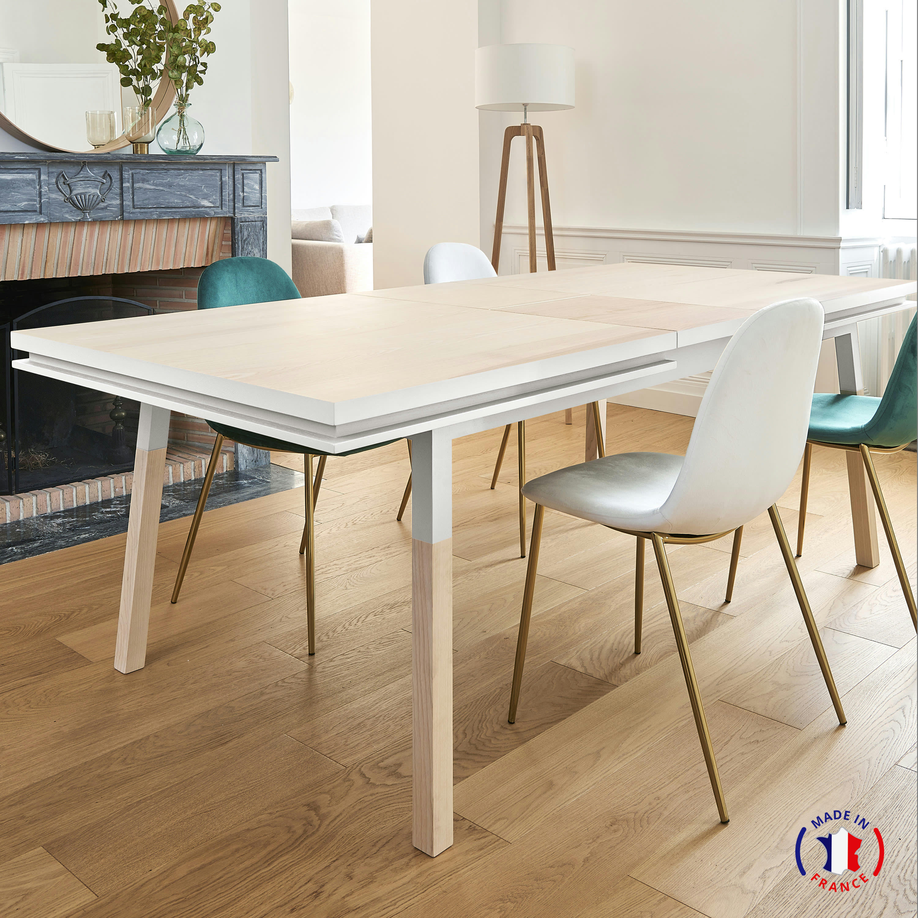 EGEE - Table 180x100 cm en frêne massif, 2 rallonges gris chocolat tanis