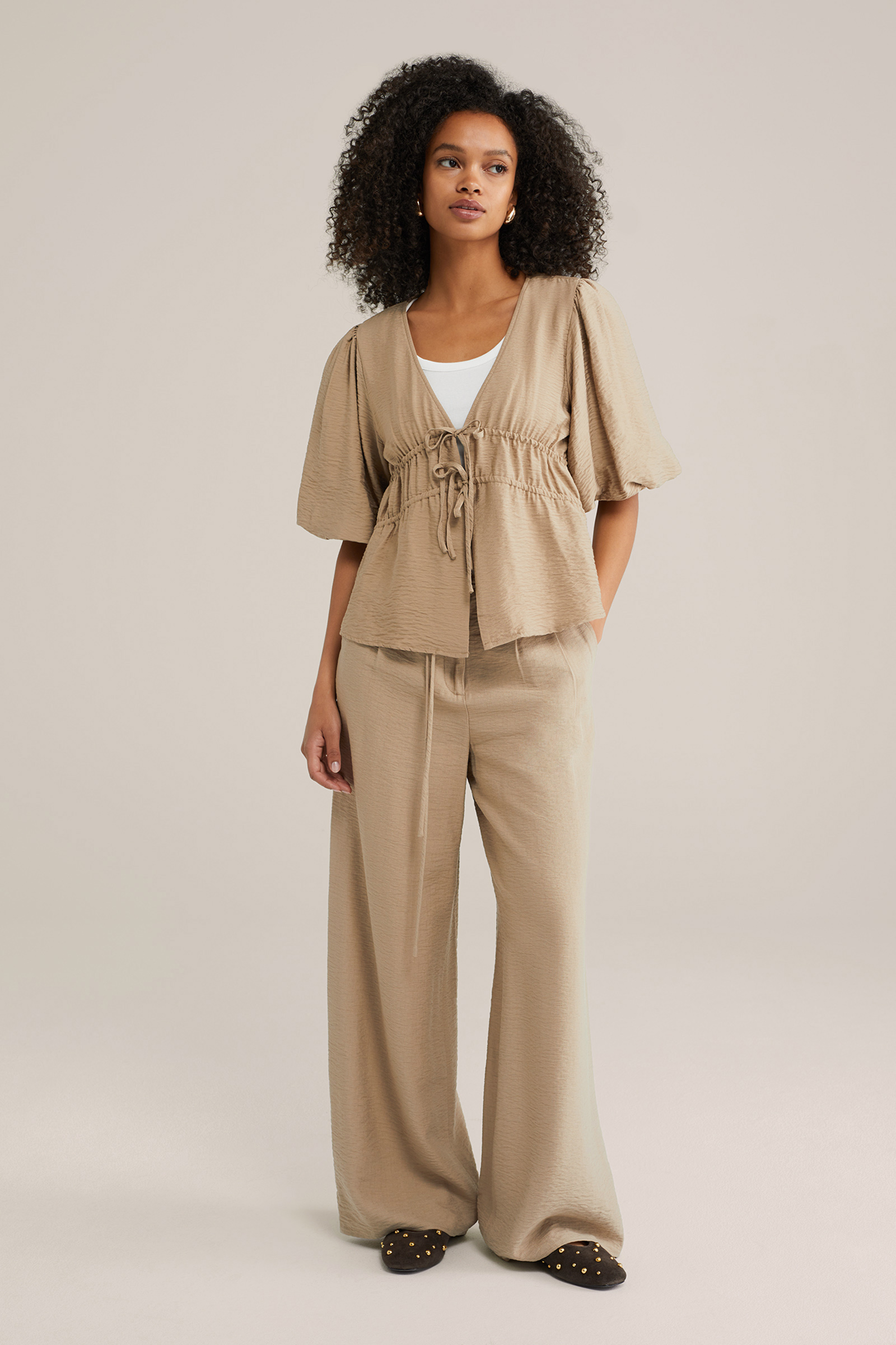 Dames blouse met ballonmouwen