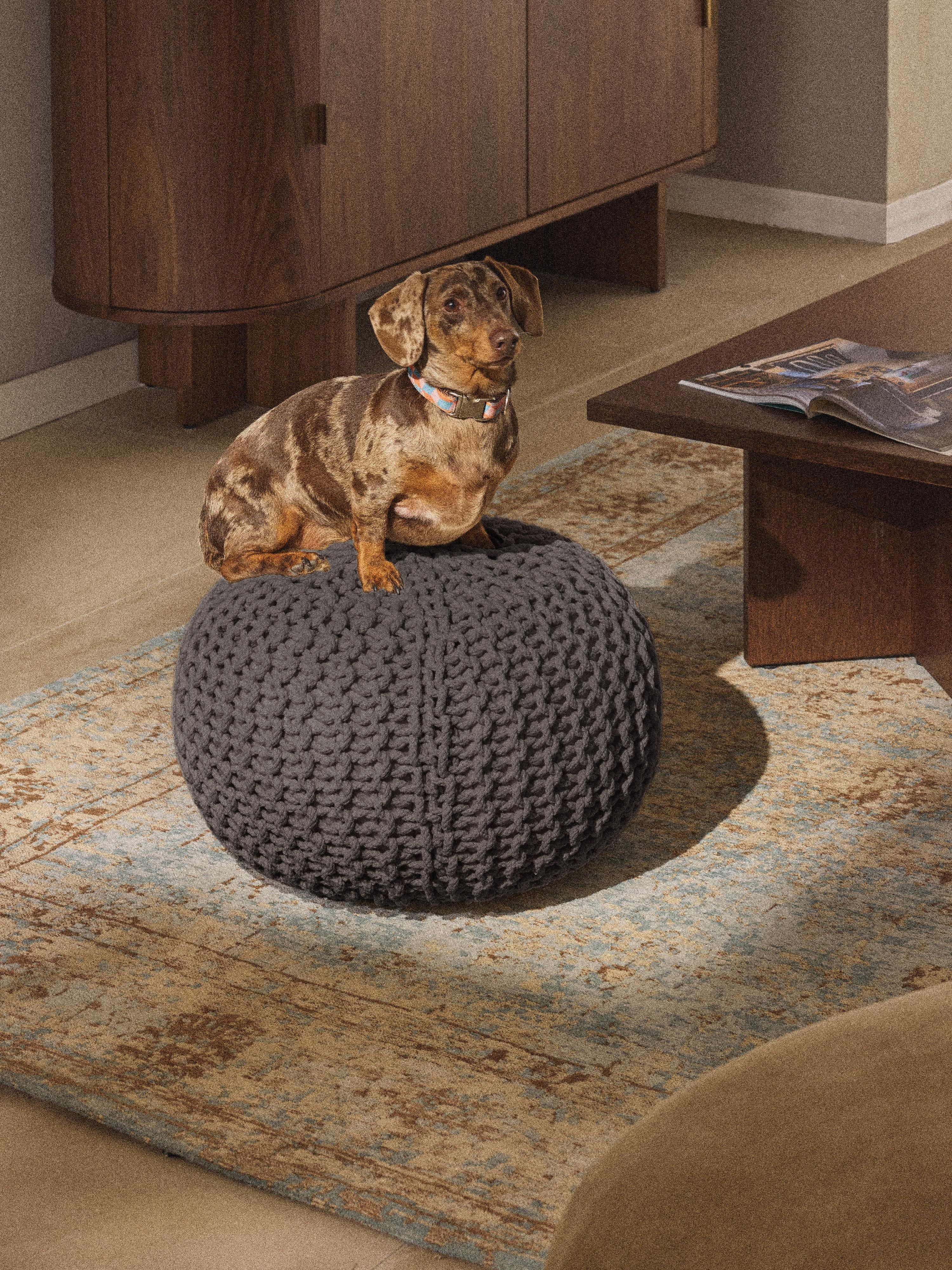 Handgefertigter Strickpouf Dori