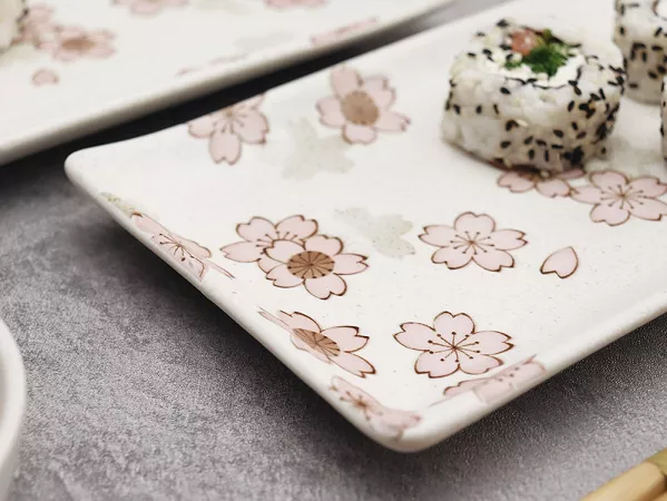 Zestaw do sushi dla 2 osób (4 el.) z pałeczkami Tokyo Design Studio - Sakura White 33758