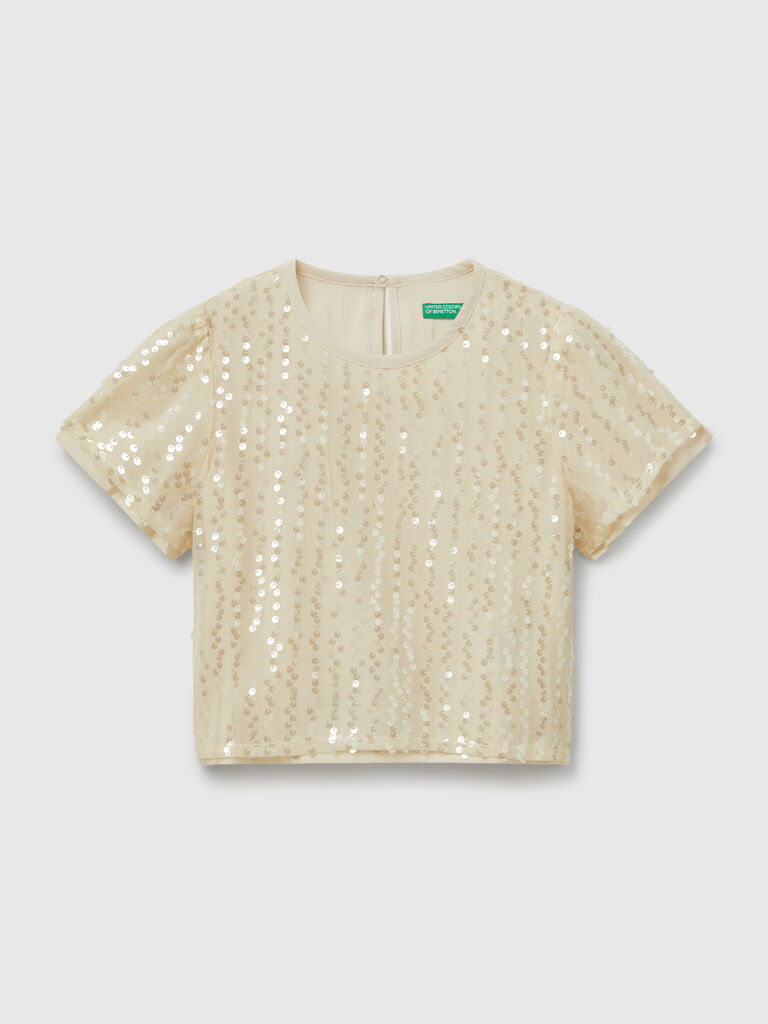 Blouse with sequins