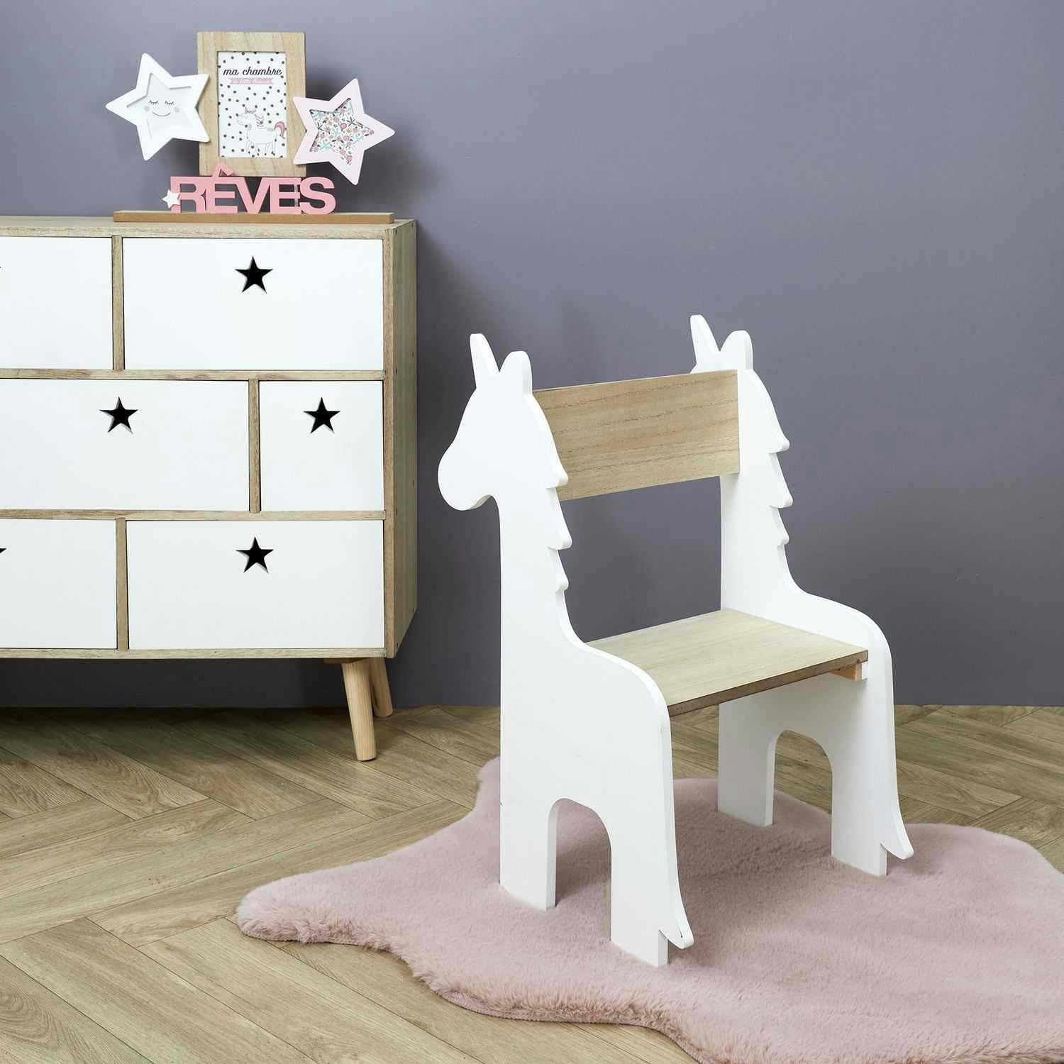 - Chaise enfant en bois animal licorne