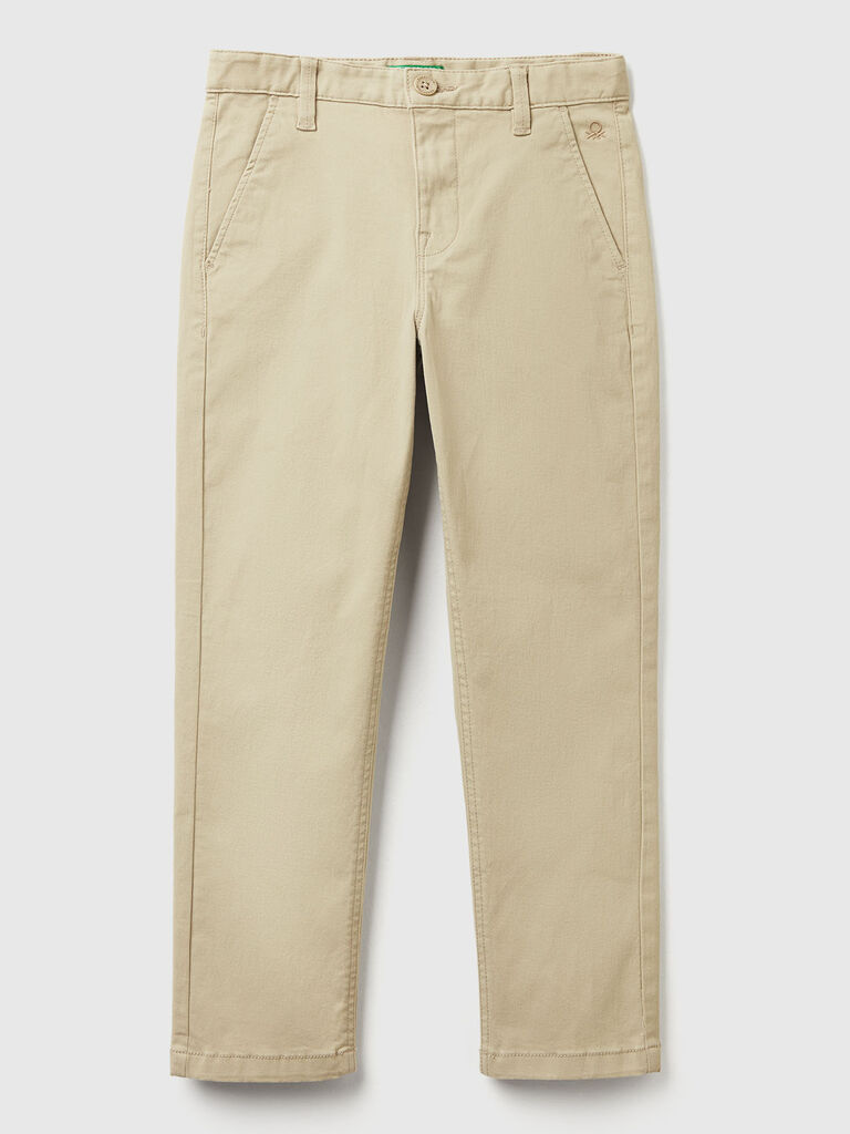 Slim fit chinos in stretch cotton