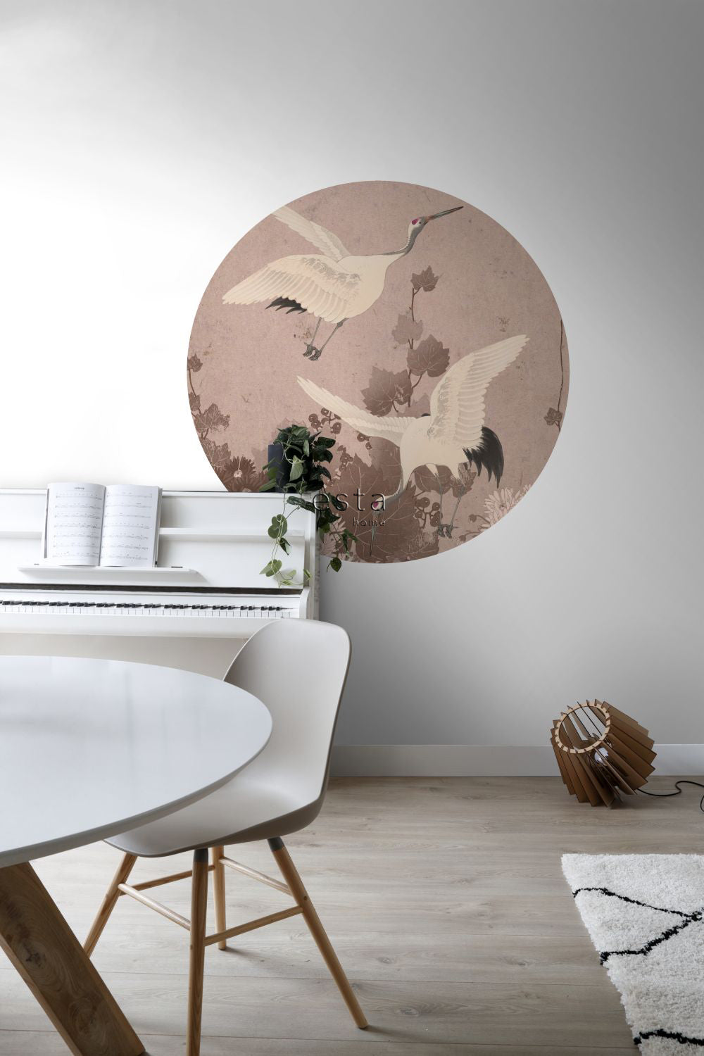 ESTAhome zelfklevende behangcirkel kraanvogels grijs roze - Ø 140 cm - 159019