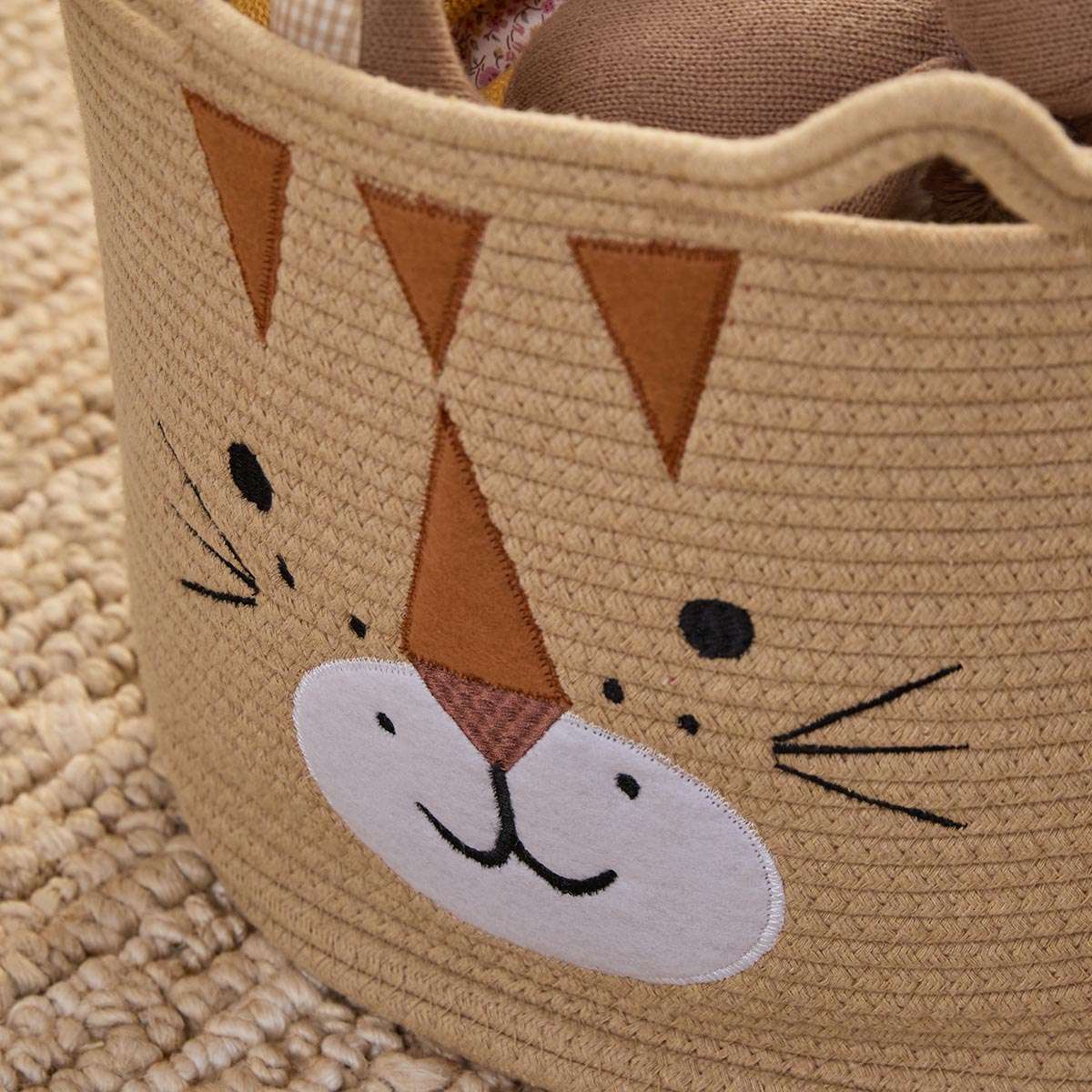 Tiger Rope Basket