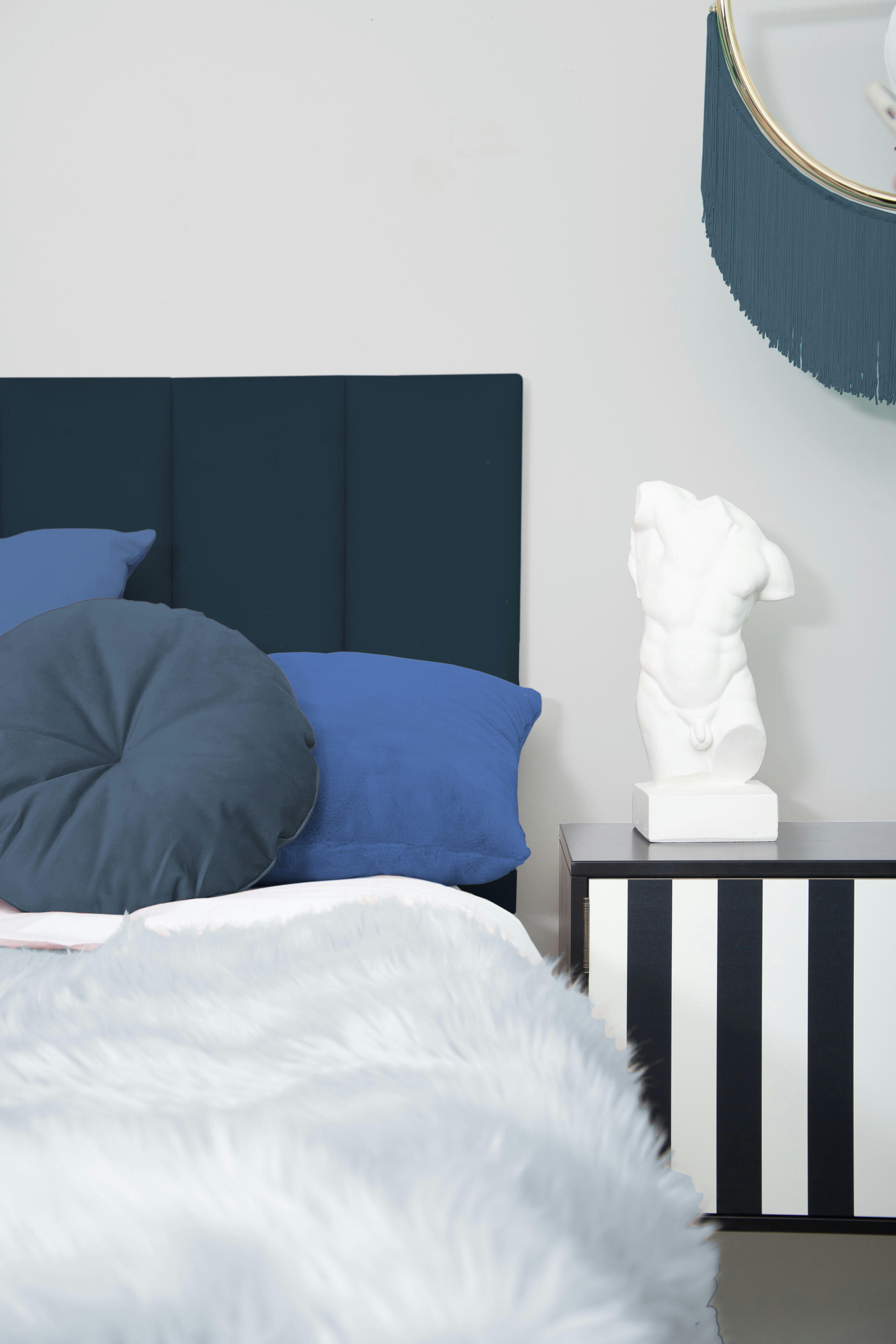 NILA - Tête de lit tapissée en velours bleu 160x57cm