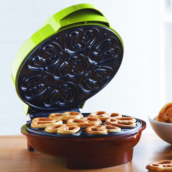 Brentwood TS-251 Mini Pretzel Maker