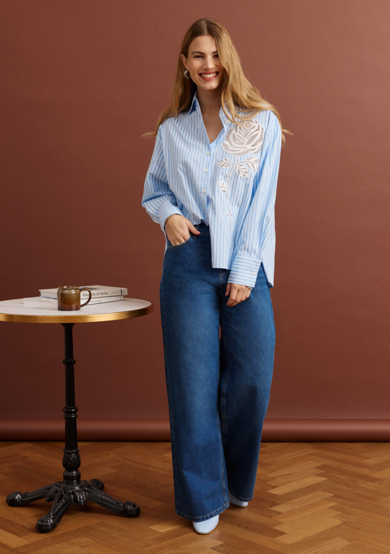 High-waist wide jeans