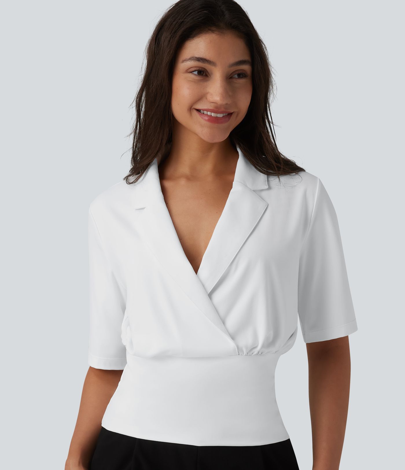 Haut SoftlyZero™ à revers pour le bureau, manches courtes, taille cintrée, protection solaire UPF50