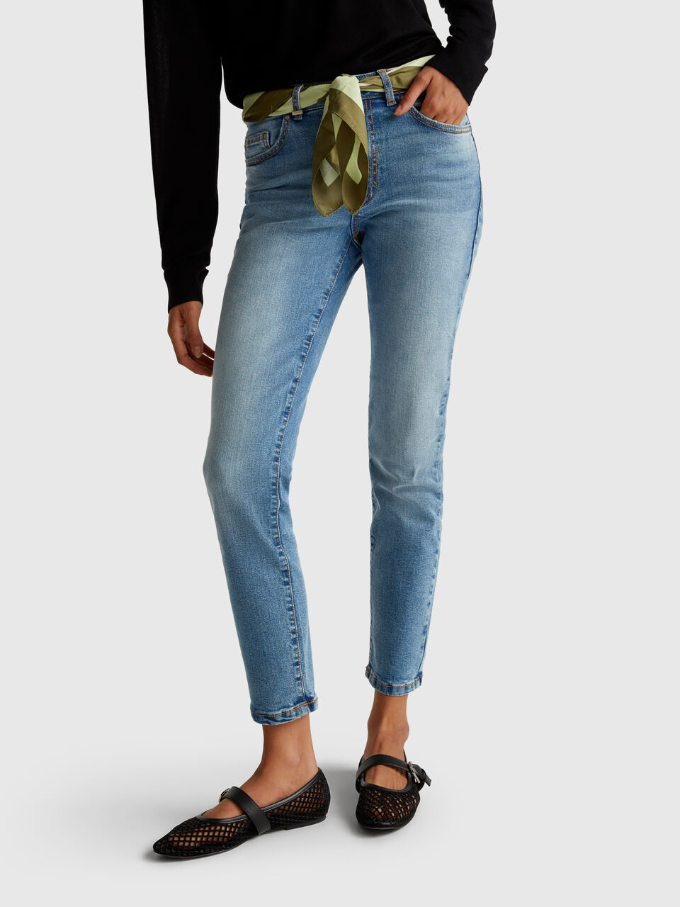 Slim fit high-waisted jeans
