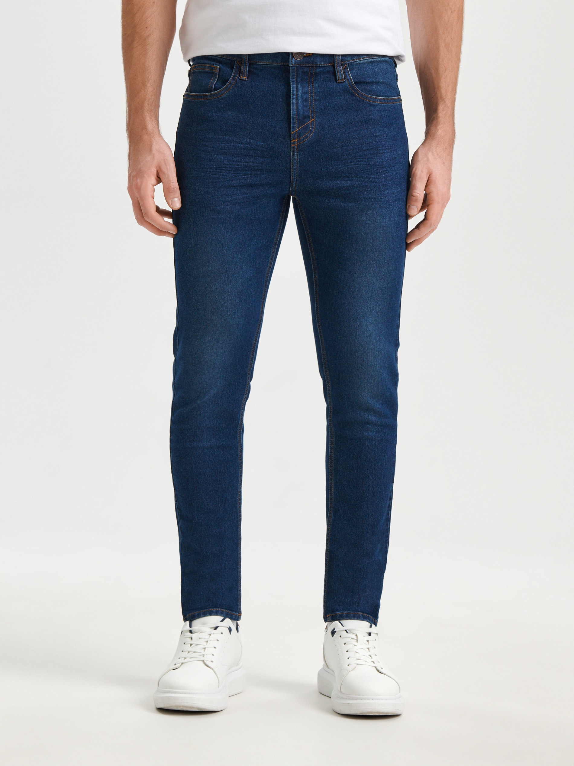 Jeansy skinny
