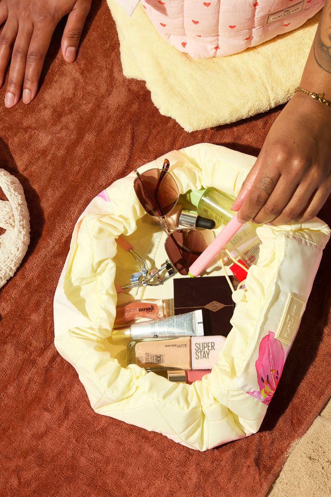 The Flat Lay Co Drawstring Flat Lay Makeup Bag - Pink Lily