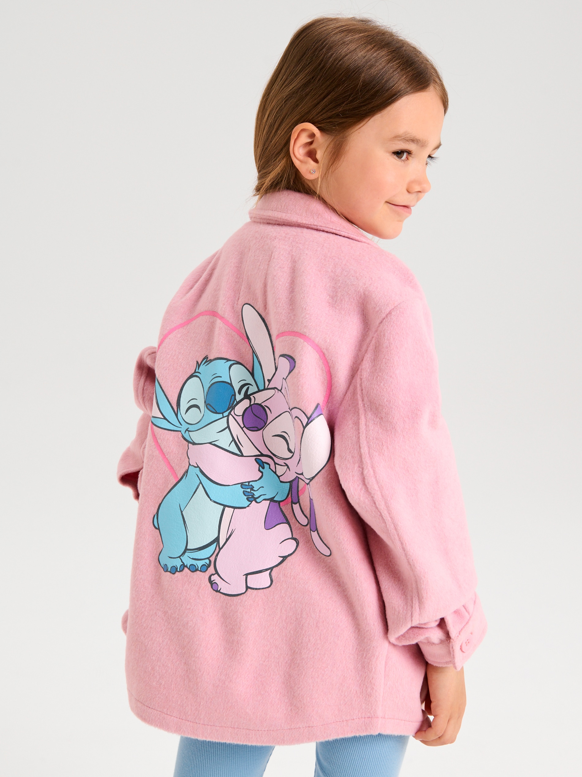 Luźna kurtka koszulowa z nadrukiem na plecach Stitch