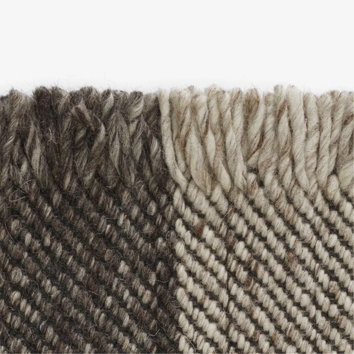 Kvadrat - Fringe Teppich, 180 x 240, grau