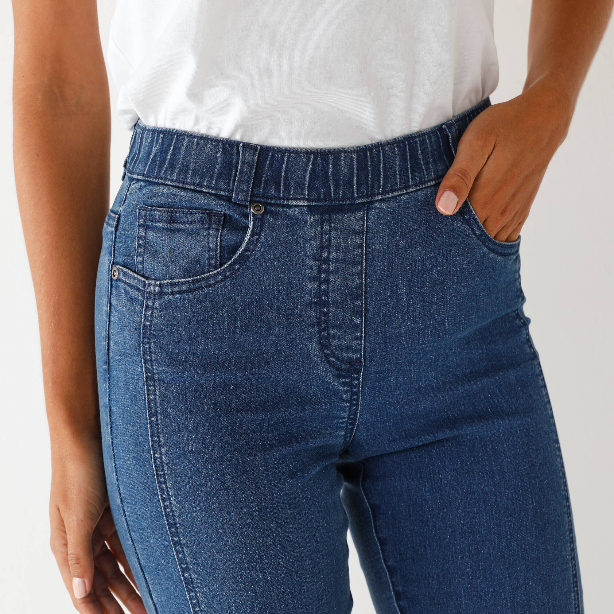 Jean ultra stretch, coutures affinantes