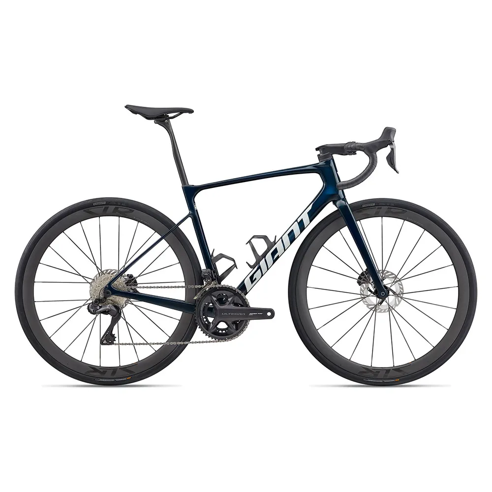 Giant Defy Advanced Pro Ultegra Di2 2026 road bike