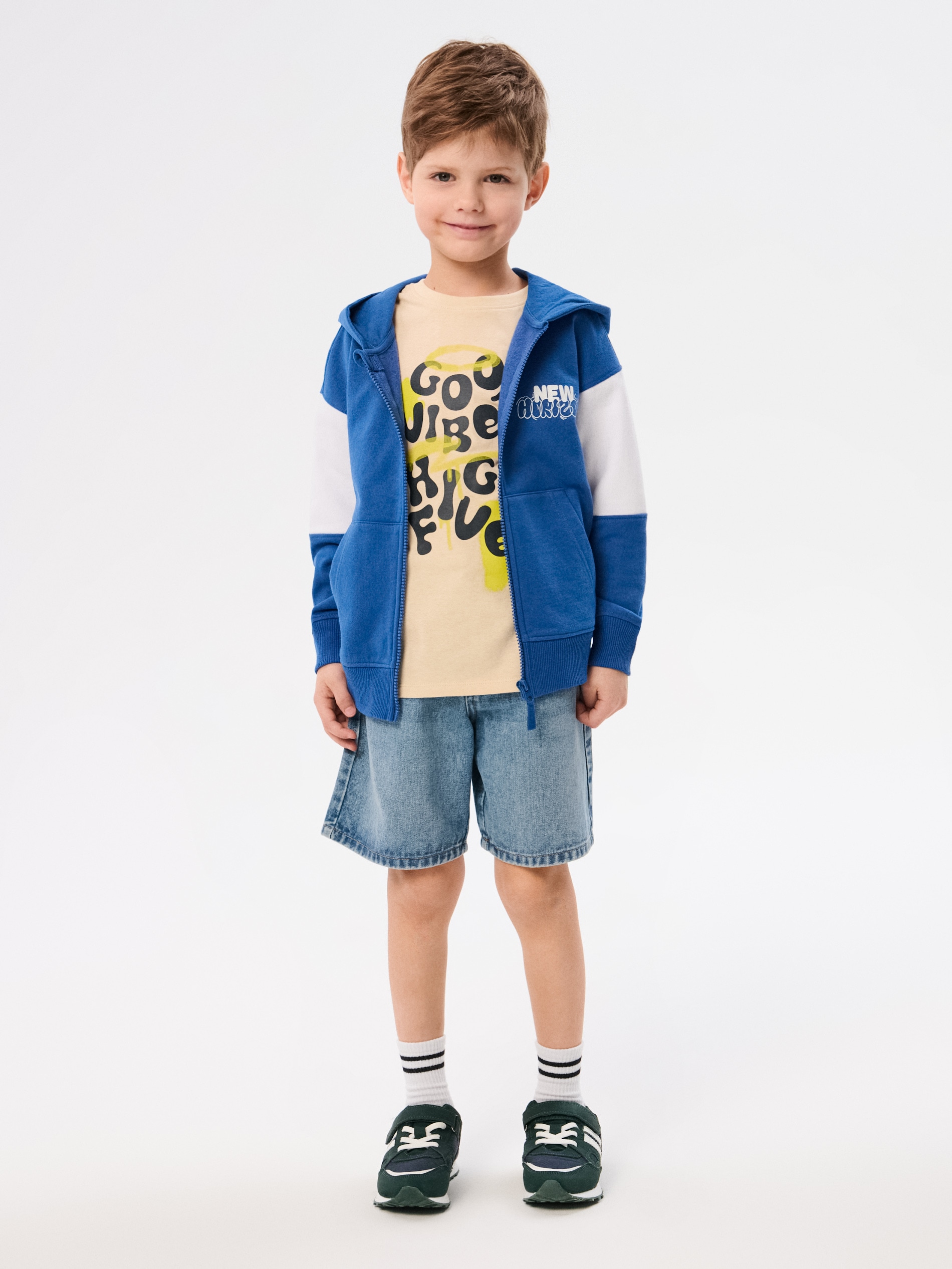 Rozpinana bluza z kapturem