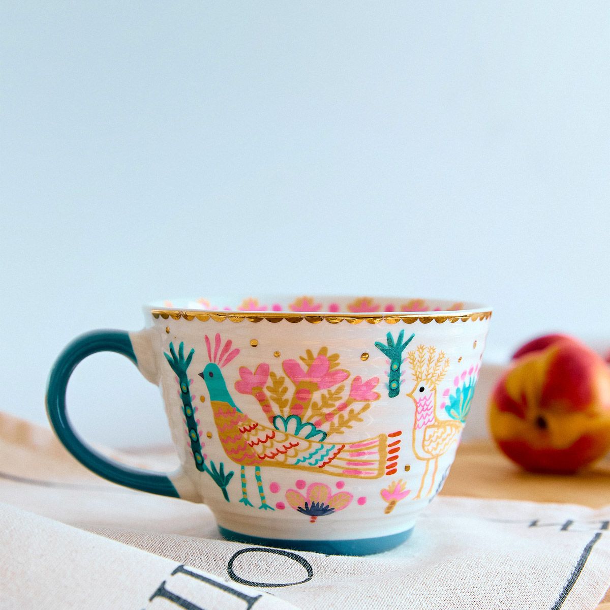 Kubek GILLIAN SUMMER z pawiem i złotą obwódką 0,4 l