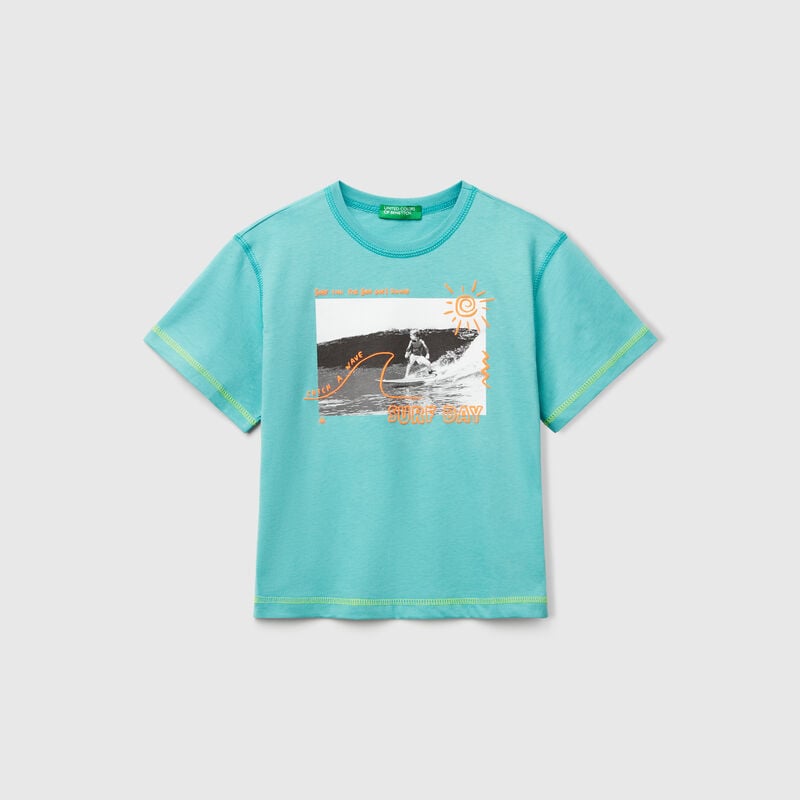 T-shirt with neon details