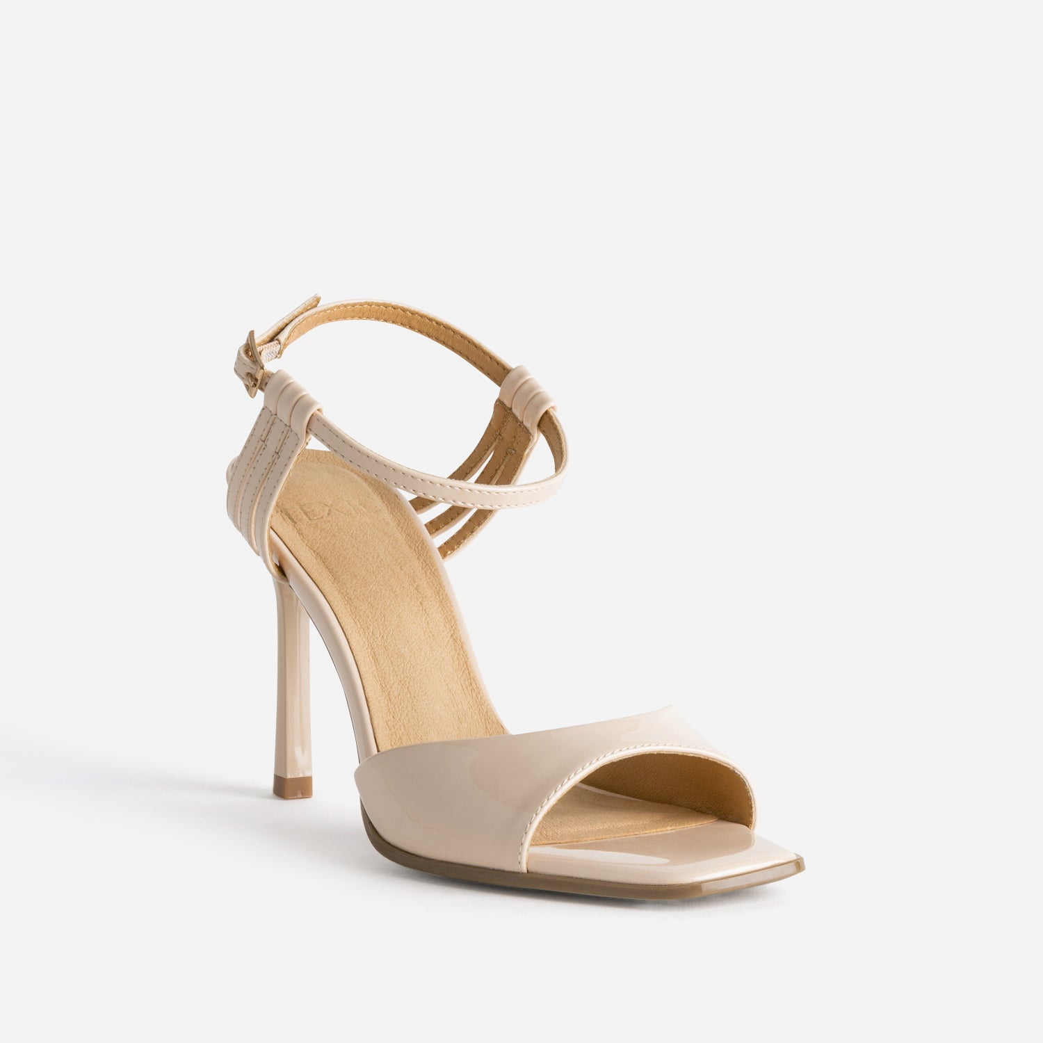 Sandale TEXTO beige vernie à talon