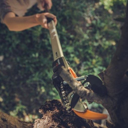New Fiskars PowerGear X Tree Pruner UPX82 Extended Reach