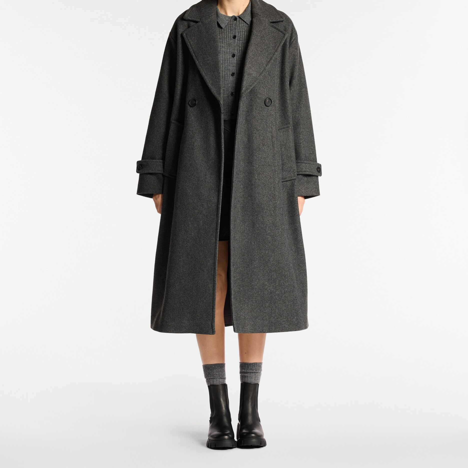 City Low<br>Cleated Heel Chelsea Boot