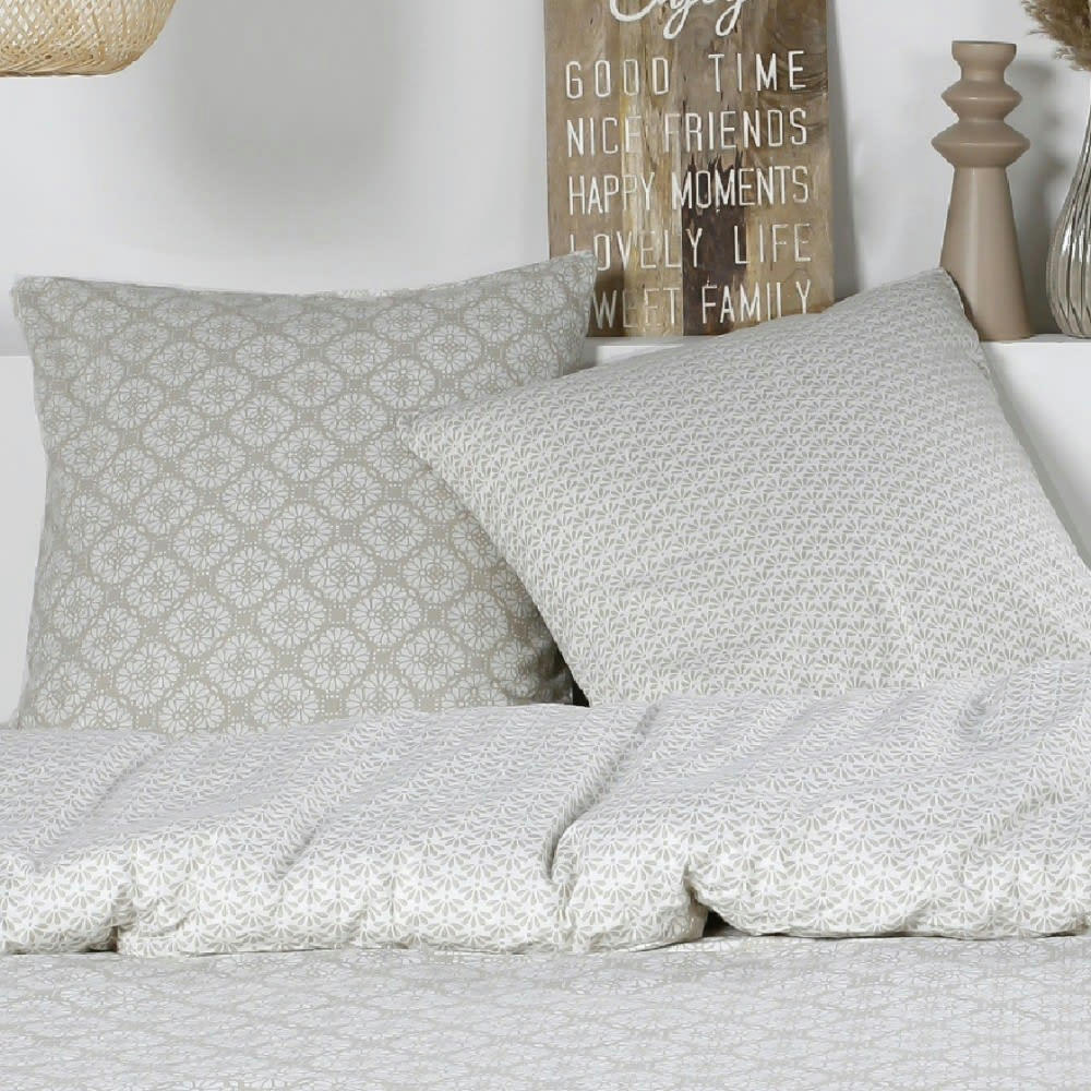 - Parure de couette 100% coton flanelle imprimée 260x240 2 taies