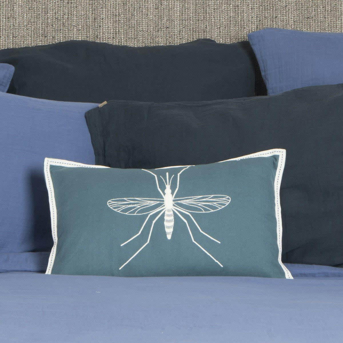 MOSQUITO - Housse de coussin coton  50x30 bleu paon