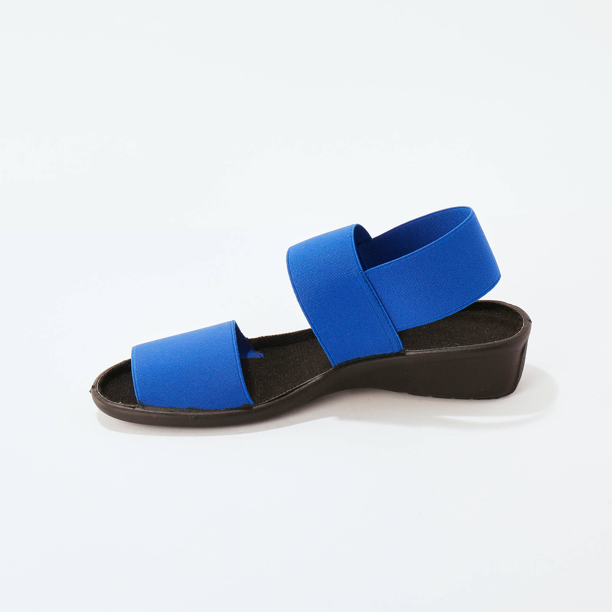 Sandales élastiquées