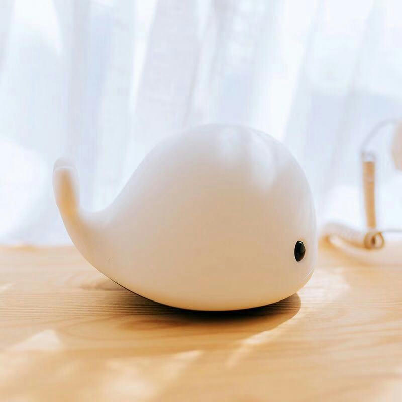 - Lampe veilleuse Lily la Baleine