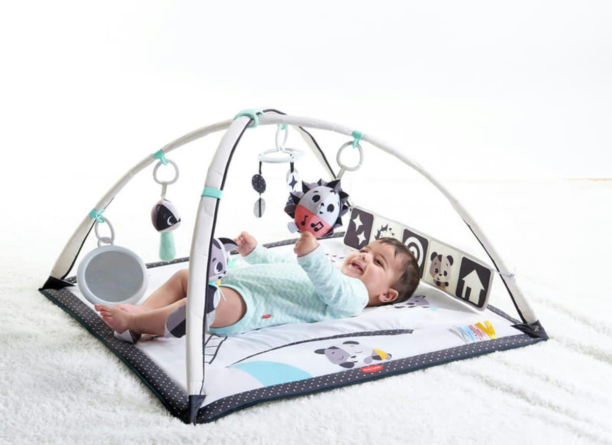 - Tapis d'éveil noir et blanc