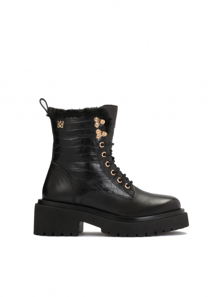 Women's insulated boots in embossed and smooth leather