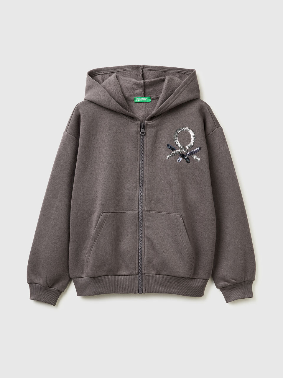 Sweatshirt with zip and sequins